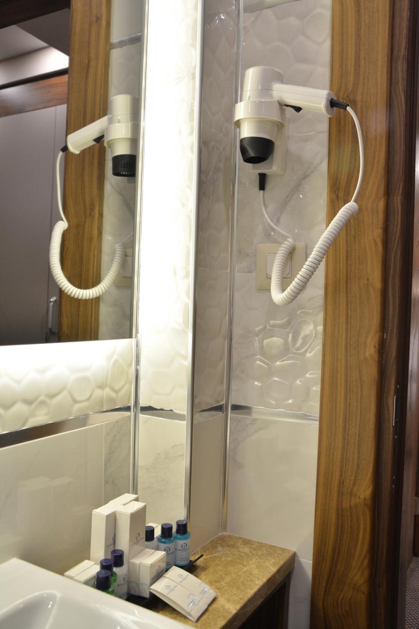 Goeruekle Gueler Park Hotel 객실 사진